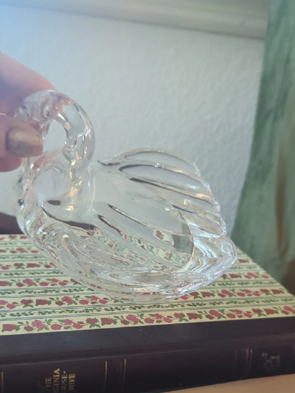 Vintage Acrylic Swan Soap Dish